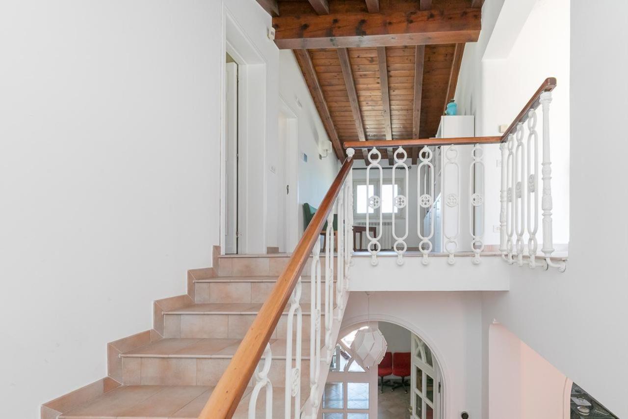 Fronte Spiaggia Zoe Villa Augusta Ngoại thất bức ảnh
