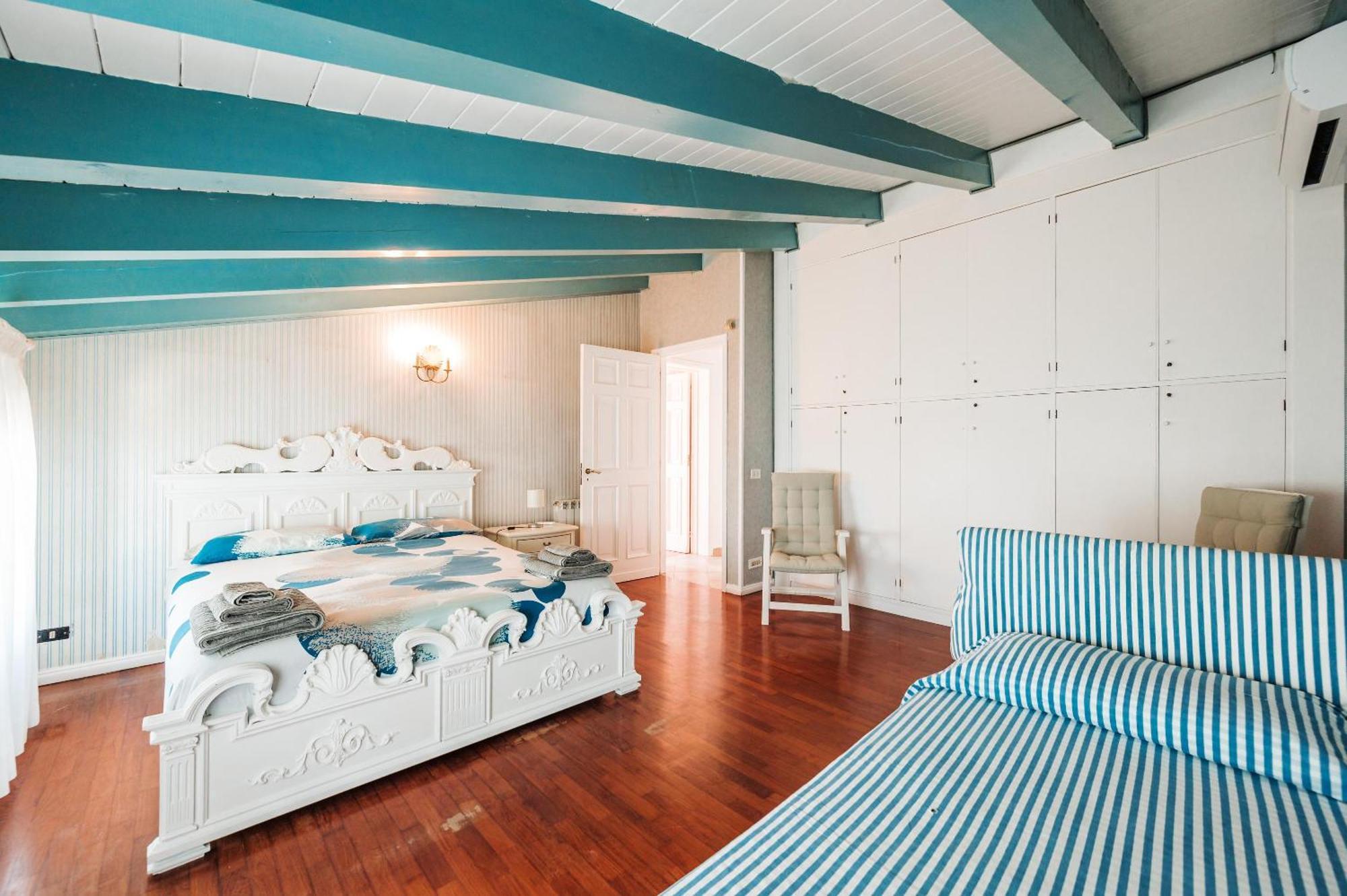 Fronte Spiaggia Zoe Villa Augusta Ngoại thất bức ảnh